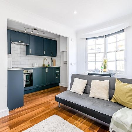 Modern One Bedroom Apartments In Hove Buitenkant foto