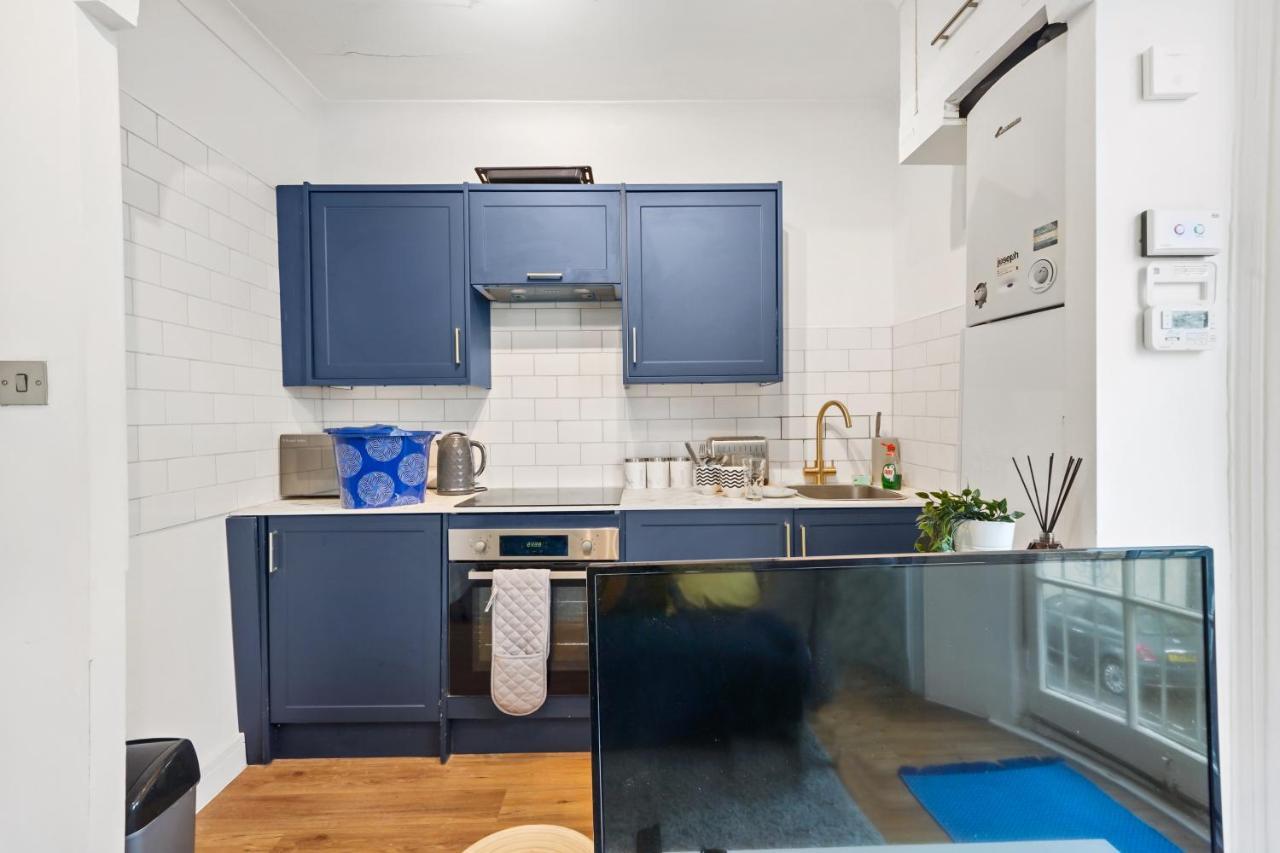 Modern One Bedroom Apartments In Hove Buitenkant foto