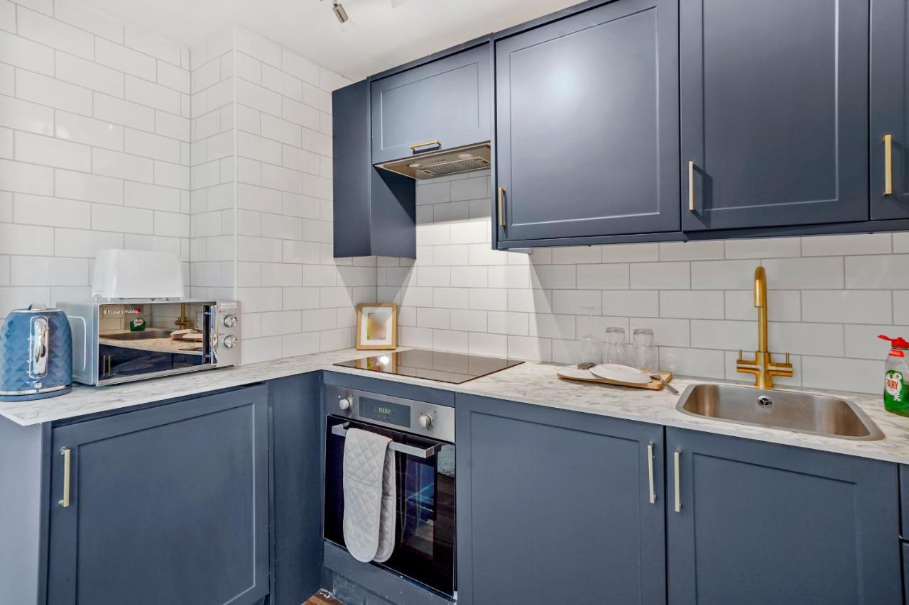 Modern One Bedroom Apartments In Hove Buitenkant foto