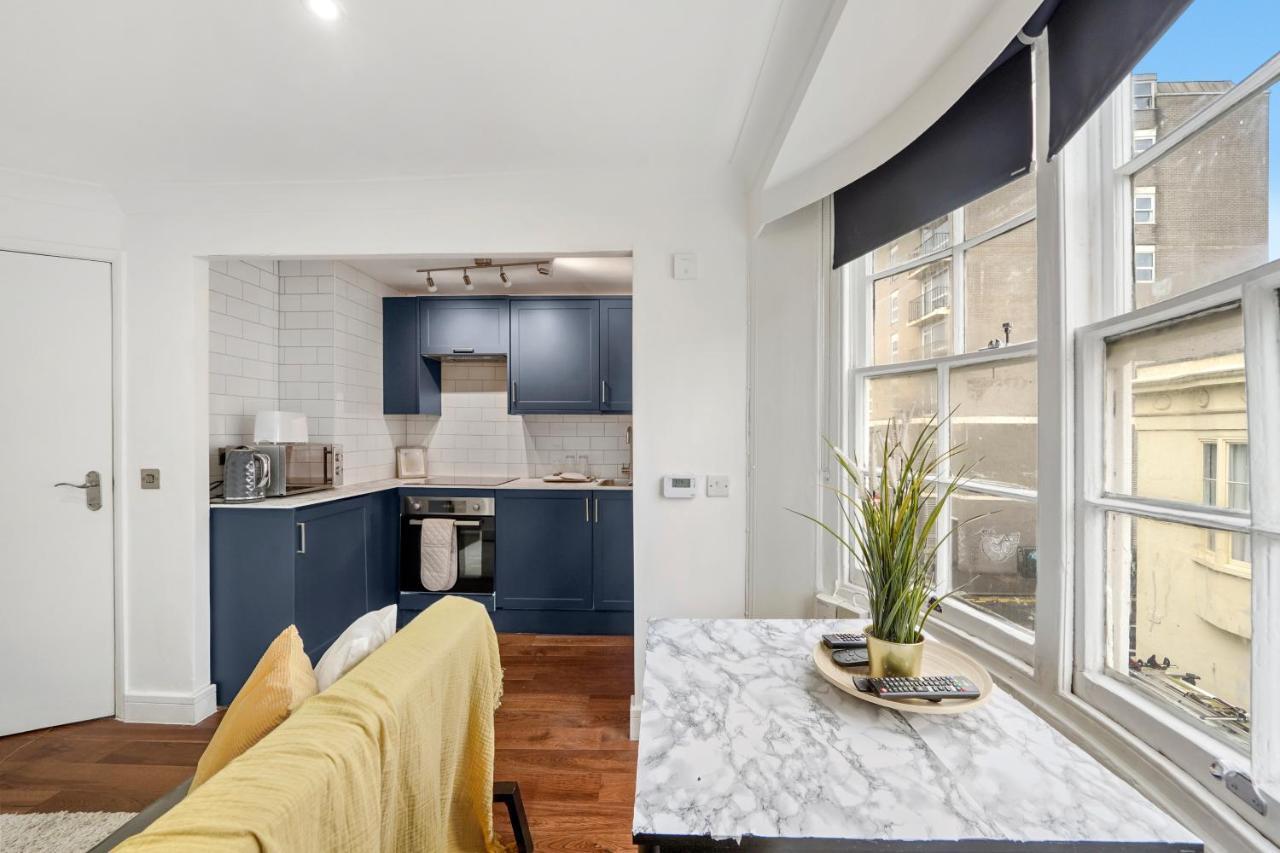 Modern One Bedroom Apartments In Hove Buitenkant foto